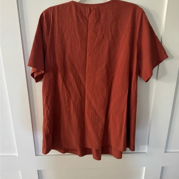 Roolee Women’s Blouse - Picture 2 of 3